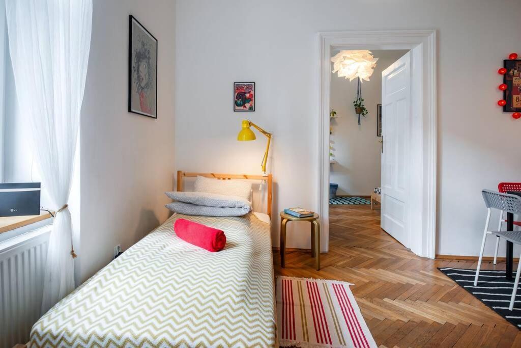 Blue Peace-apartment With Free Parking In Center For 1-6 People * Krakau