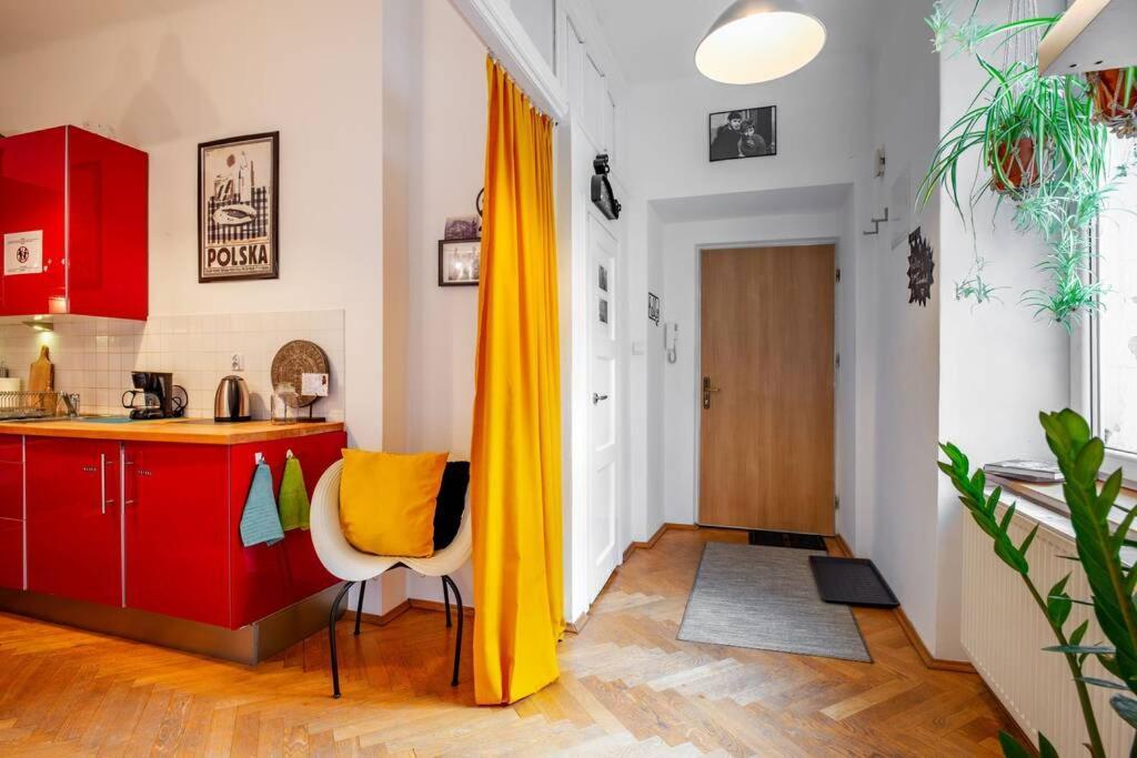 Blue Peace-apartment With Free Parking In Center For 1-6 People * Krakau