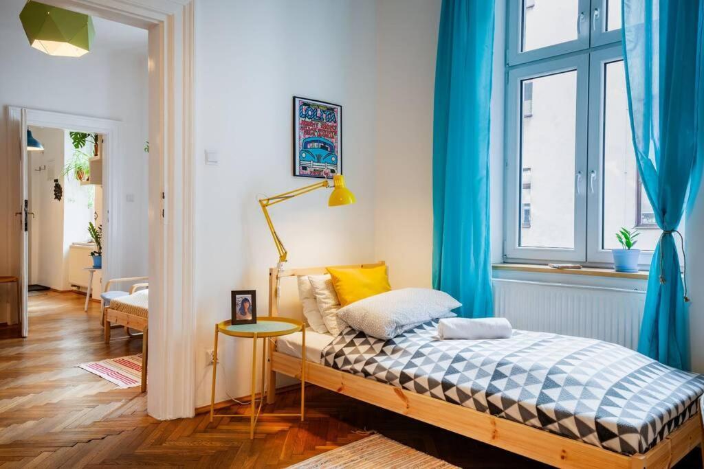 Blue Peace-apartment With Free Parking In Center For 1-6 People Apartment Krakau